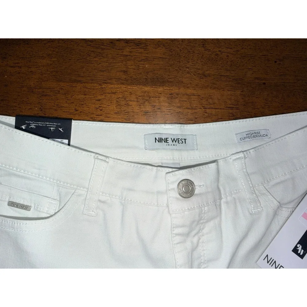 Nine West Bermuda Shorts Women Size 10 White NEW High Rise Cuffed UDNW2361